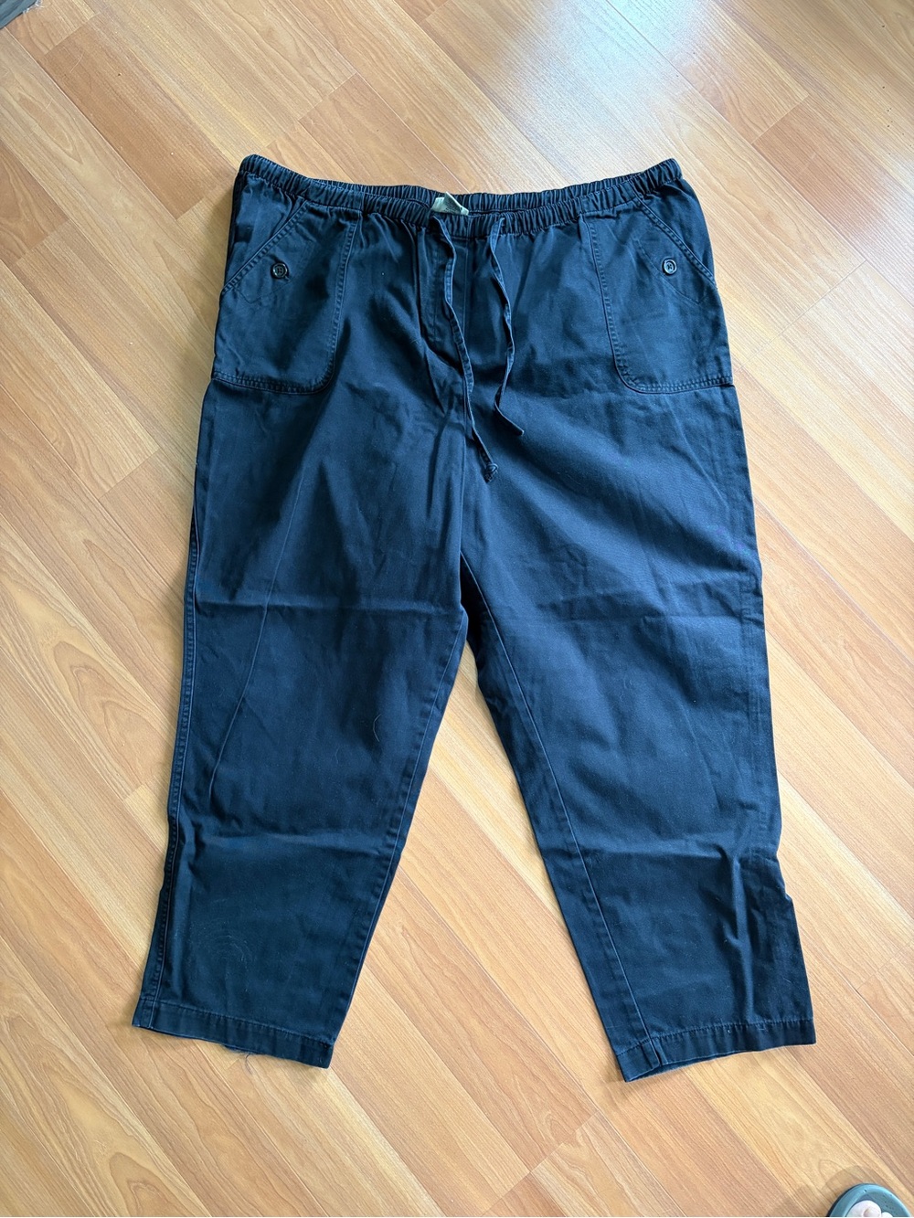Essentials by Maggie Women’s Black Drawstring Chino Pants